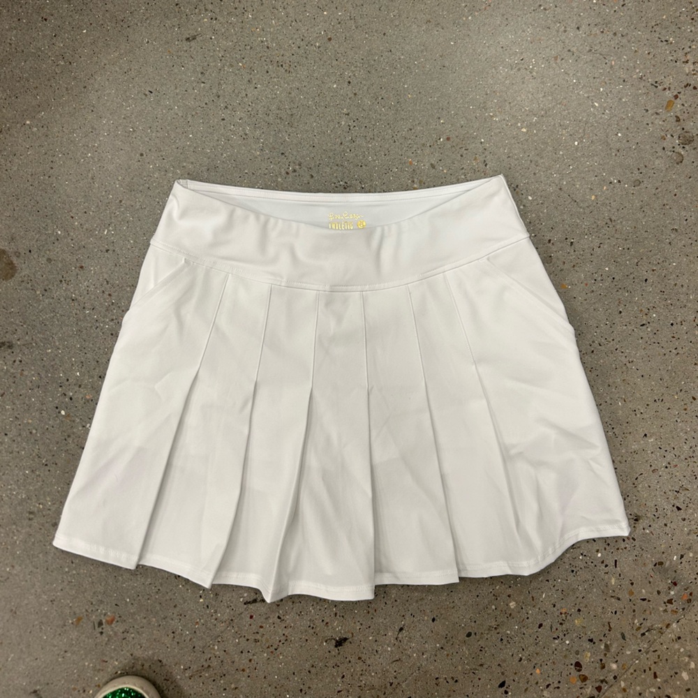 Lilly Pulitzer luxletic 6 White Pleated Skort
